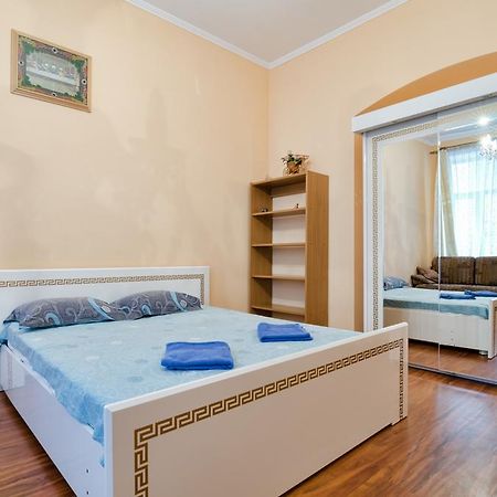 Leogrand Apartments Teodora 3 Lviv Exterior photo